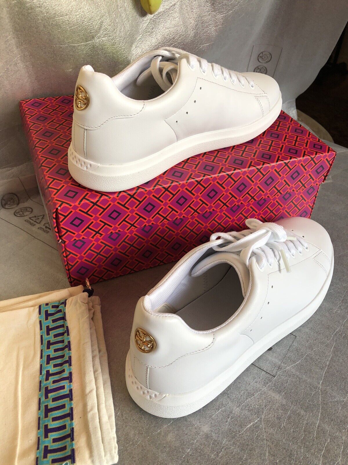 Tory Burch 'Howell Court Valley Forge' Low Top Sneakers Titanium White US  6,5 M 192485452167 | eBay