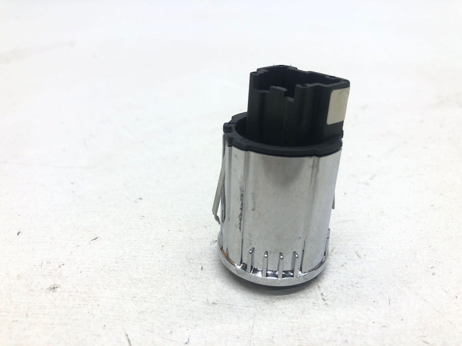 2011-2020 ASTON MARTIN RAPIDE REAR SEAT FOLD DOWN SWITCH AD43-14B696-AA OEM (B)