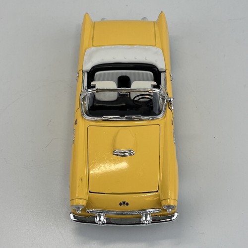 SunnySide 1955 Ford Thunderbird Yellow 1/24 Die-cast Car SS 7714 - Picture 2 of 9