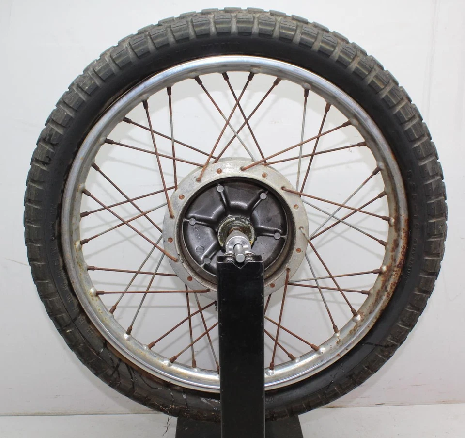 Honda SL350 1971 llanta delantera Foto 3 de 4