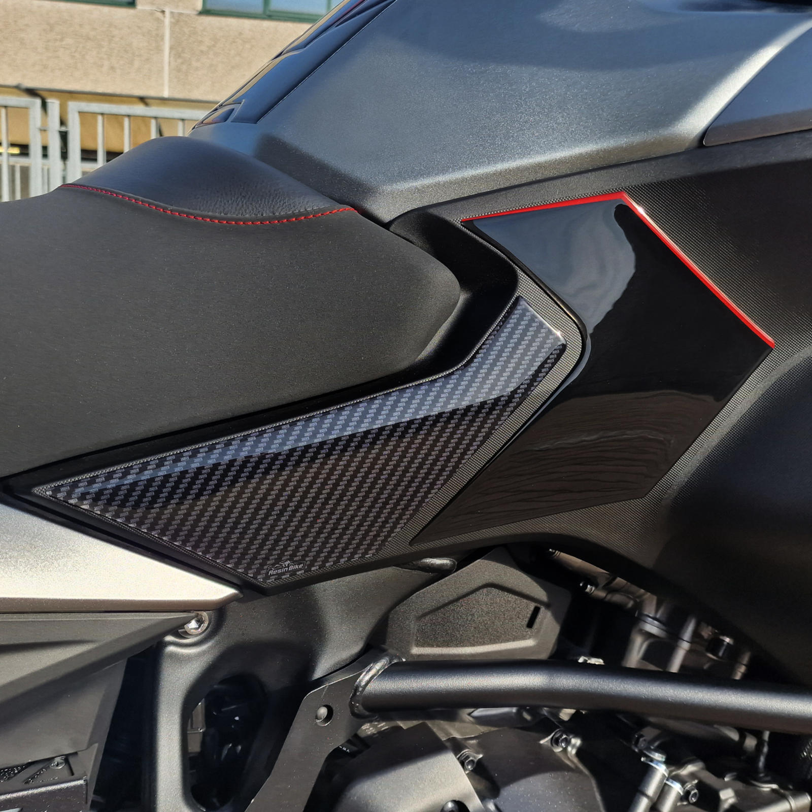 Adesivi Resinati 3d moto Laterali Serbatoio compatibili Honda NT 1100 2020 2024