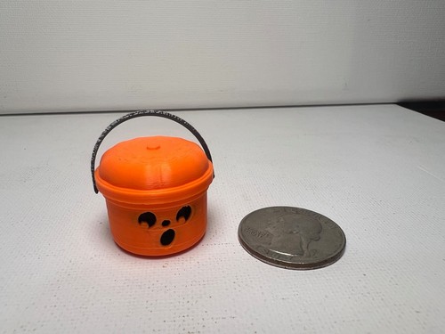 Mini or Micro Mcdonalds Mcbuckets - Picture 8 of 18