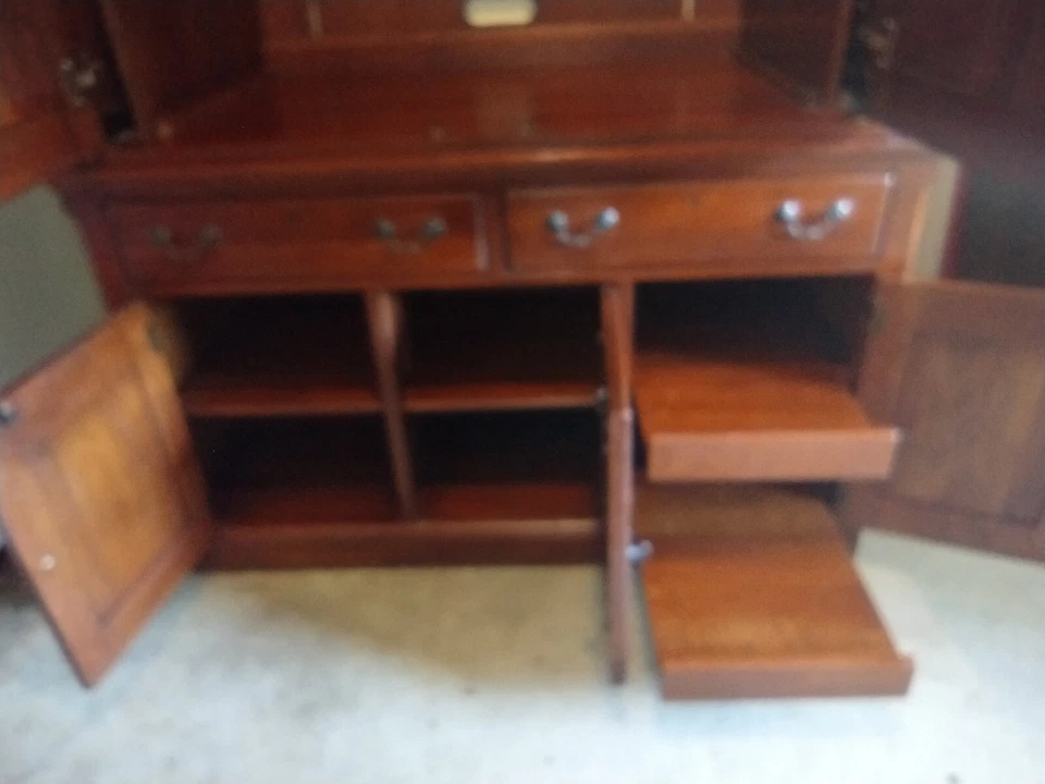 Armario de TV grande Lexington Bob Foto 4 de 4