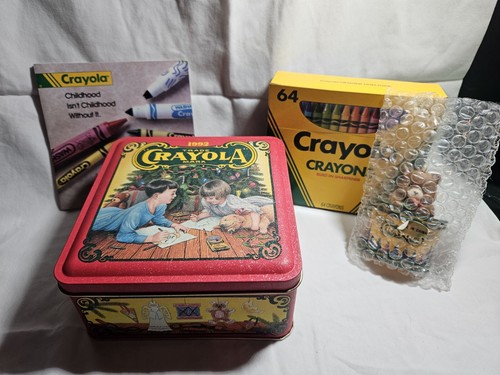 Vtg 1992 Crayola Collectible Holiday Tin With 64 Crayon Box & Bear Ornament New - Picture 5 of 7