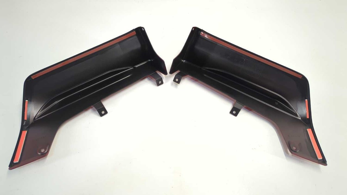 New OEM Mitsubishi Rear Bumper Spoiler Kit 2018-2022 Outlander