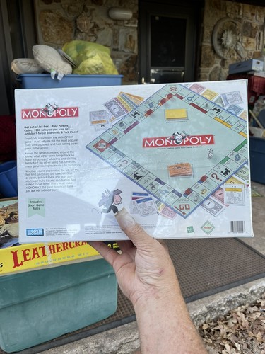 Monopoly board game still sealed - Picture 2 of 2