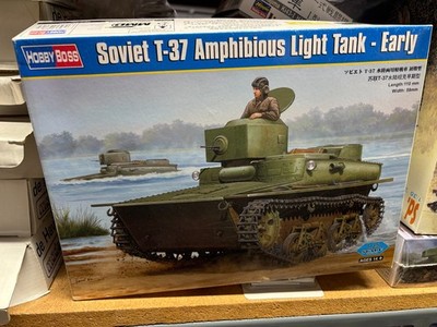 HOBBY BOSS # 83818    1:35th SCALE SOVIET T-37 LIGHT TANK MODEL KIT