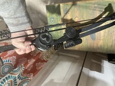 Bear Cruzer Lite Left Handed Youth Bow 12-27 Length 5-45 Lb Weight Bare