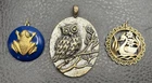 Vintage Mixed Animal Pendant Lot Gold Tone Owl Frog Swan 3 Piece Costume Jewelry