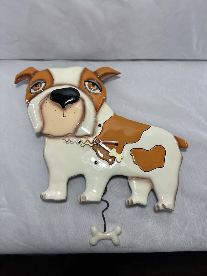 Reloj Allen Designs Studio Collection – Bulldog Perro con Péndulo de Hueso (¡FUNCIONA!) Foto 2 de 4