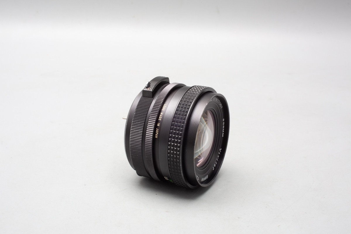 Vivitar 28mm f/2.5 Auto Wide Angle Lens, For M42 Screw Mount, Made