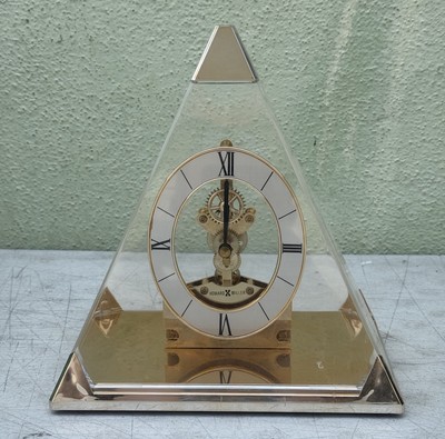 Vintage Pyramid Clock by Howard Miller Clock Co # 621-262 (9x8x5'') Gold Color