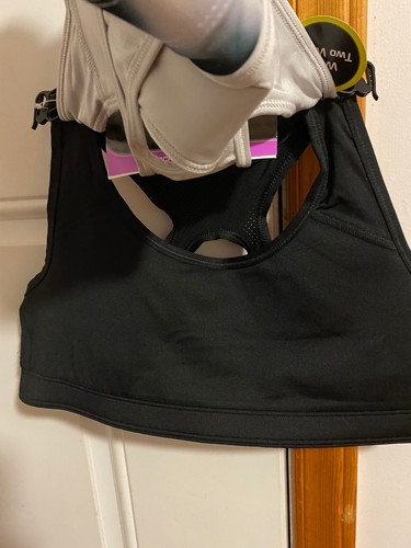 NEW GIRL'S SIZE XXL ATHLETIC WORKS 2 PACK SPORTS BRAS BAND SIZE 38 - Picture 6 of 8