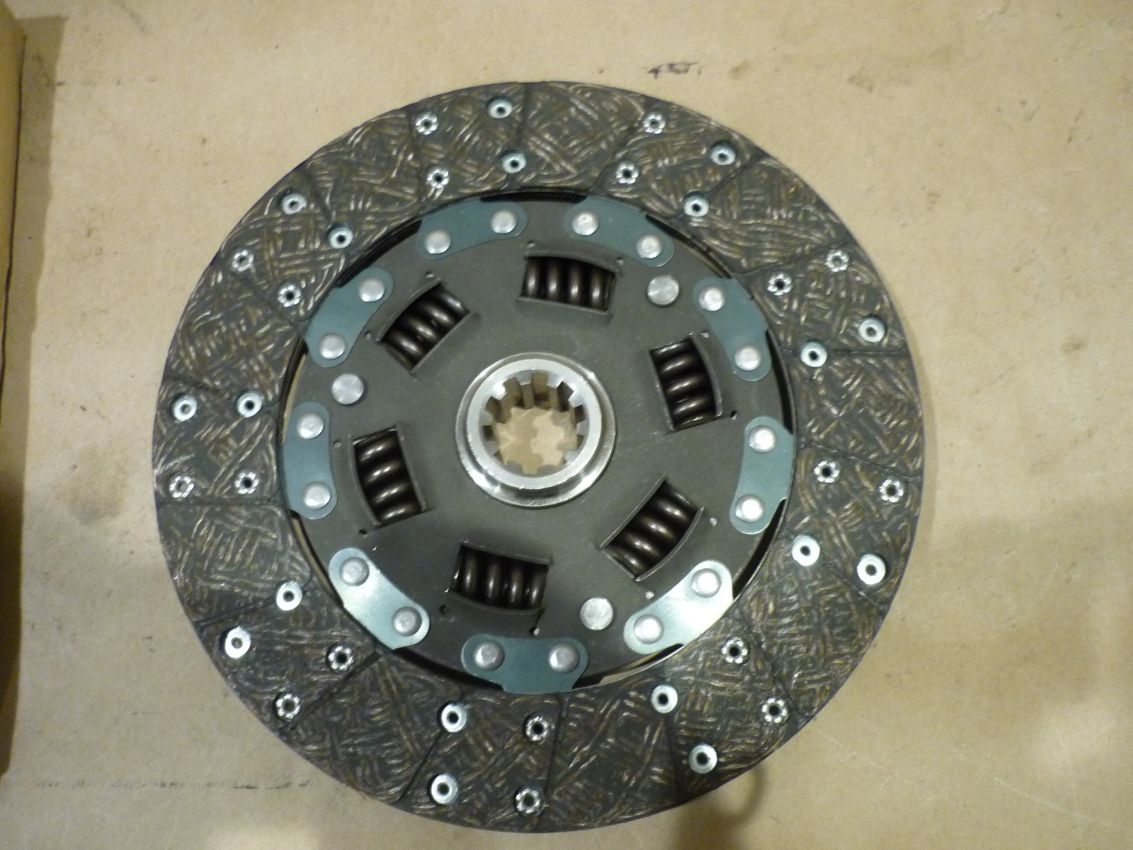 Ferrari 208,308,328, Mondial -Clutch Plate/Disc (NEW) Aftermarket - P/N 30811005