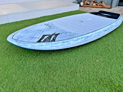 NAISH WING ASCEND CARBON ULTRA 2025 FOILBOARD - 82L   AS NEW