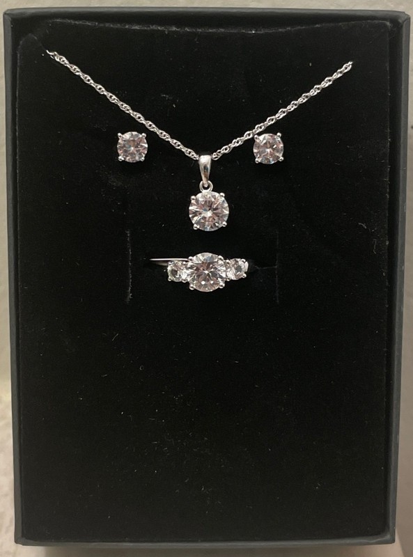 NEW ITEM *ZALES* Jewelers Sterling Silver Lab Created White Sapphire 3 Piece Set
