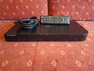 Samsung BD-H5500 3D Blu-Ray Player (1080 Upscaling, WLAN, USB) !! Bitte lesen !!