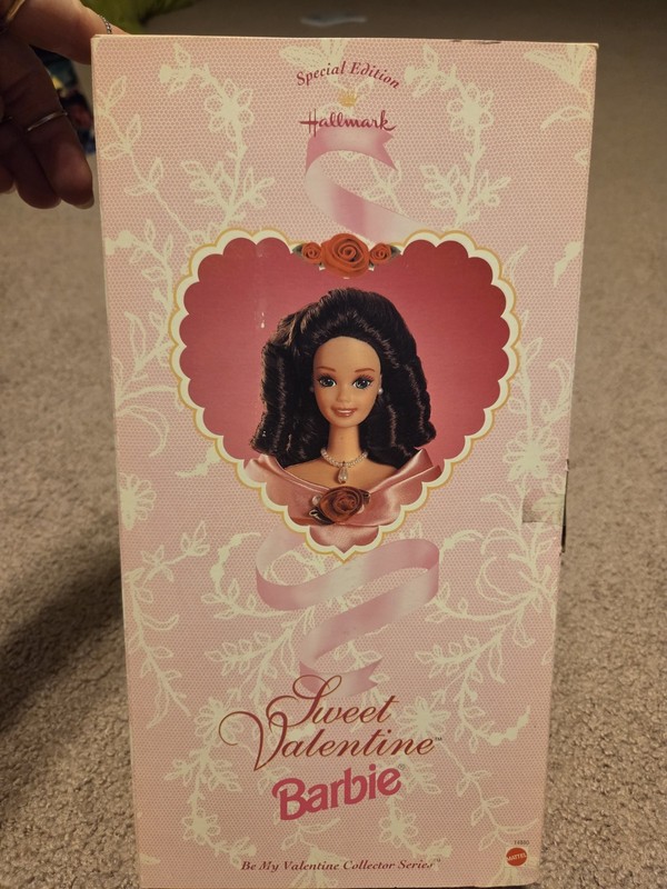 Mattel Barbie Sweet Valentine Doll Be My Valentine Collector Series (1995) NRFB