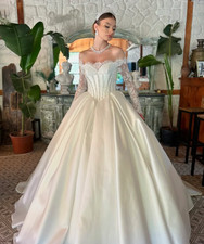 Vintage Princess Wedding Dresses Off Shoulder Long Sleeves Corset Bridal Gowns
