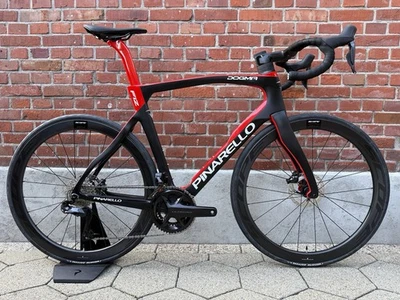 NEW! Pinarello Dogma F12 Disc/Size 57,5/Shimano Ultegra Di2/Scope R4/€12.999 - Bild 1 von 4