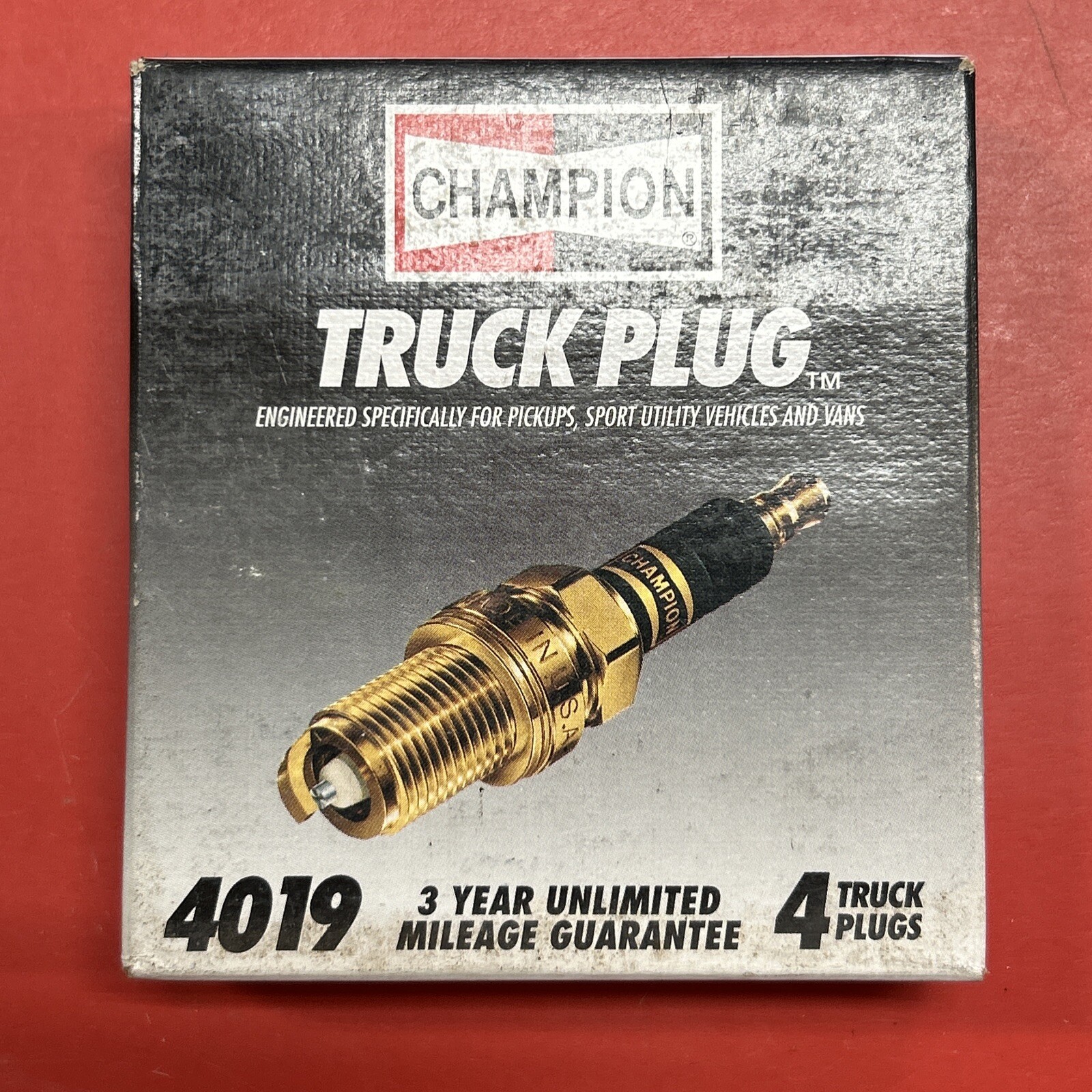 Champion 4019 Truck Plugs Copper Cord Center Electrode Pack of 4