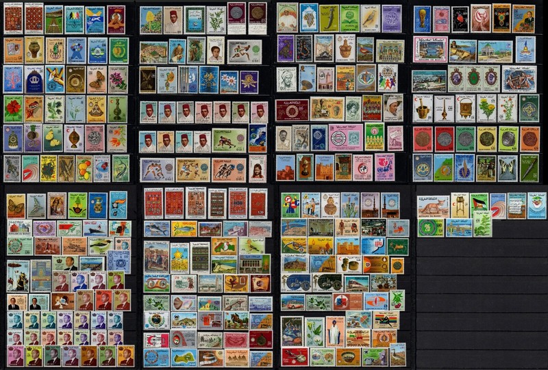 MOROCCO COLLECTION OF 285 MNH ALL DIFFERENT VALUABLE STAMPS MOSTLY 1980-2000 ERA