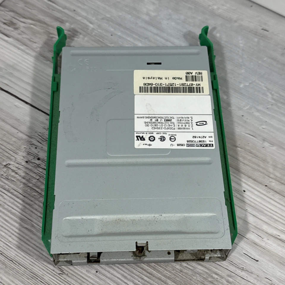 COMPAQ 147243-001 3.5 1.44MB  FLOPPY DRIVE DESKPRO PROLINEA TEAC FD-235HG - Image 2 of 4