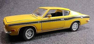Road Signature 1969 Plymouth Cuda Barracuda 1:18 Scale Diecast Model Car  Yellow