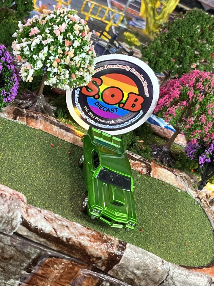 Pontiac GTO 1971 Johnny Lightning 1:64 verde fundido a presión usado excelente estado Foto 3 de 4