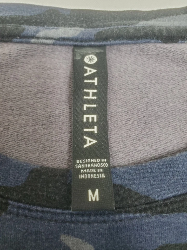 Camisa suéter Athleta para mujer azul medio camuflada manga larga ropa deportiva resistente Foto 3 de 4