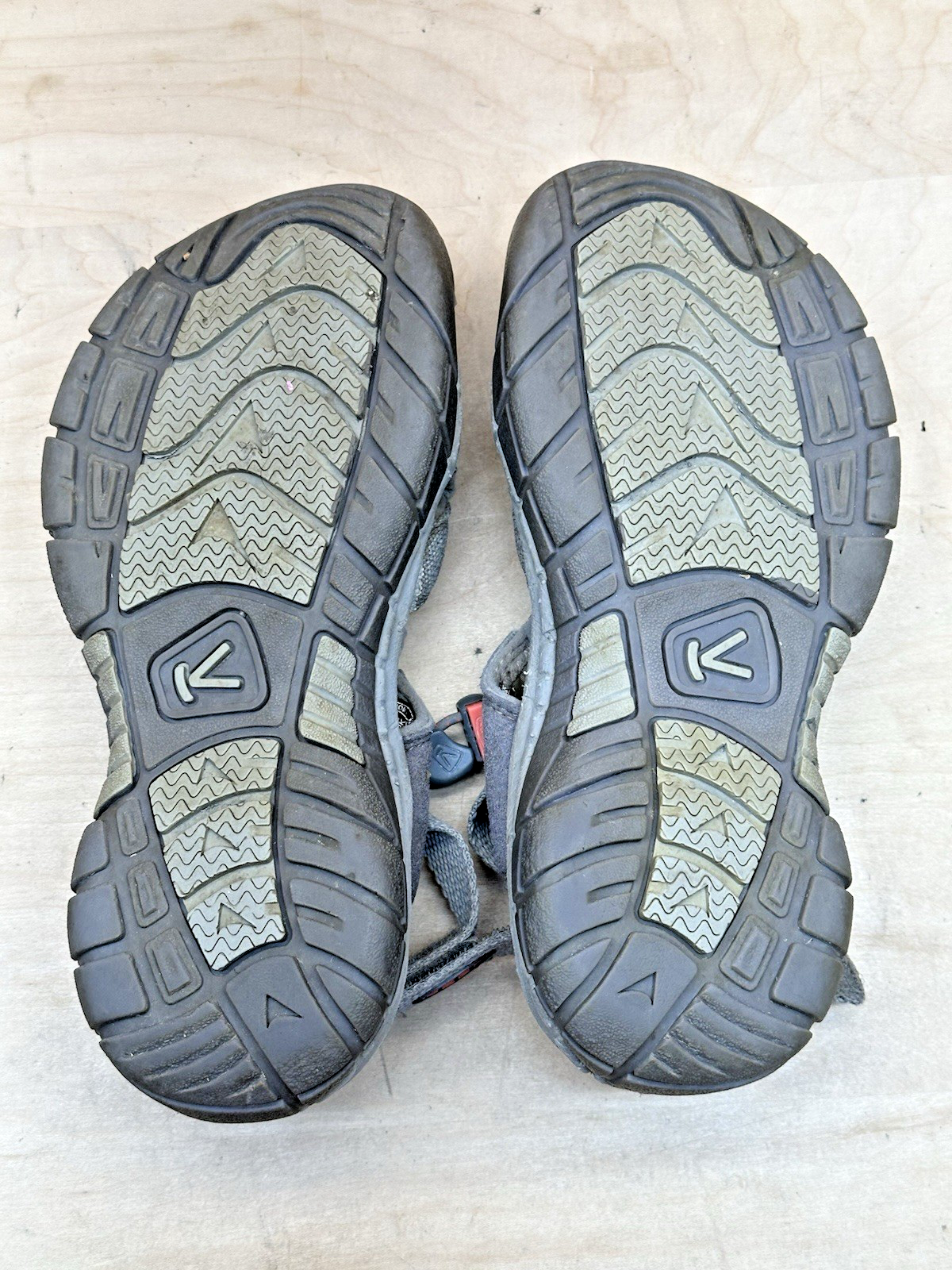 KEEN Sandali da trekking donna impermeabili punta chiusa taglia 6 5 GRIGIO