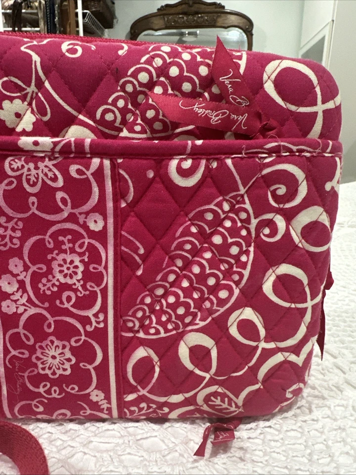 Vera Bradley Carcasa Rígida Giratoria Pájaros Rosa Kindle iPad Tablet FUNDA 8 x 11 x 2 Usada en Excelente Condición Foto 2 de 4