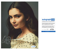 Emily Robinson 'Eighth Grade' Actress Signed 8x10 Photo 'Olivia' ACOA