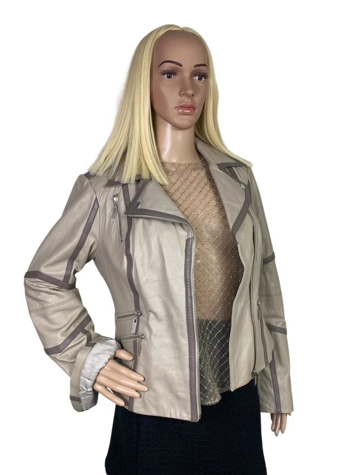 Jaqueta de Moto Bebe M EUA 8 Rara Retrô Bege/Taupe Detalhes de Zíperes de Couro $225,00 - Imagem 3 de 4