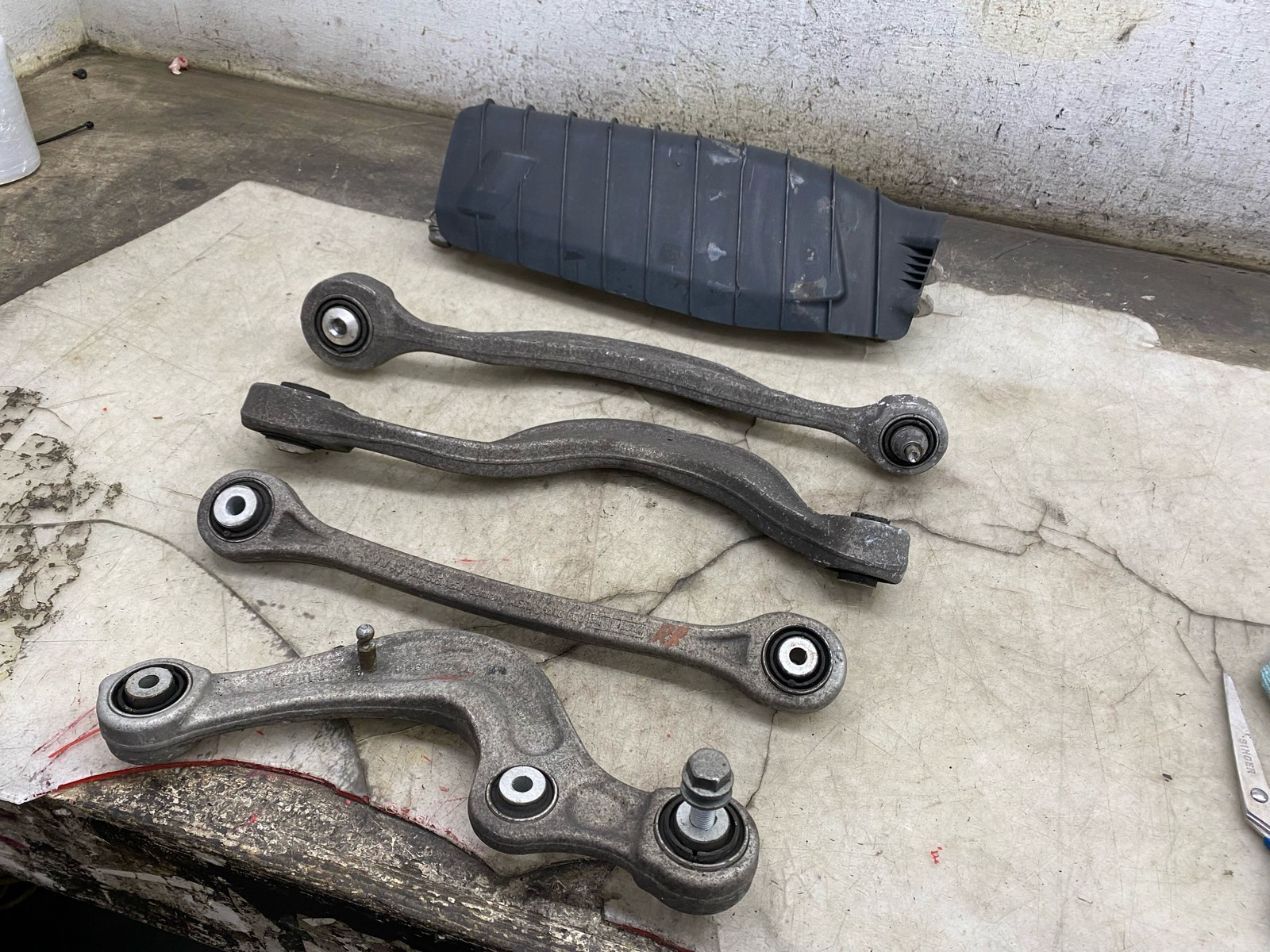 2015-2020 BENTLEY BENTAYGA RH REAR RIGHT UPPER & LOWER CONTROL ARM SET x5 *109K*