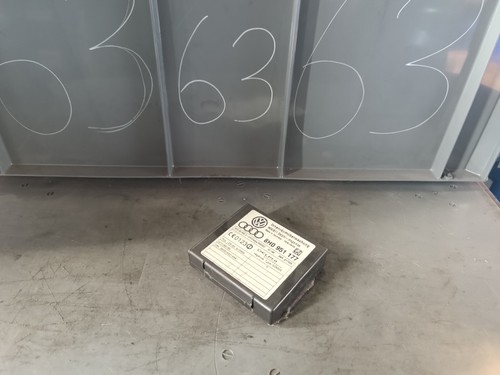 Audi A4 8H Cabrio Innenraumüberwachung Steuergerät 8H0951177 Original 50TKM