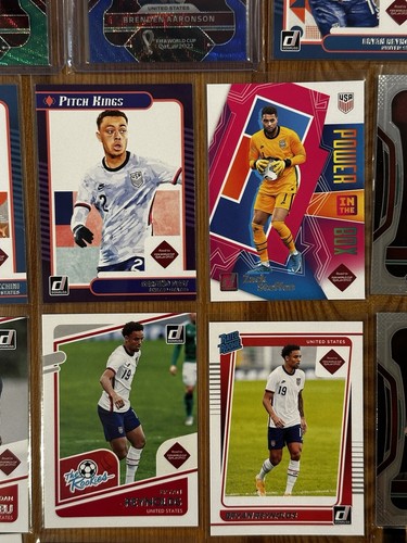 (25) 2022 World Cup Prizm USA National Team Lot w/ #d - Picture 6 of 8
