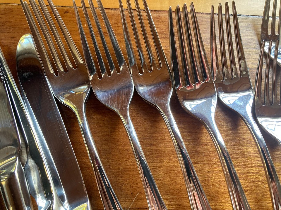 45 Pcs Cuisinart Stainless Annapolis Spoons, Forks, Knives eBay