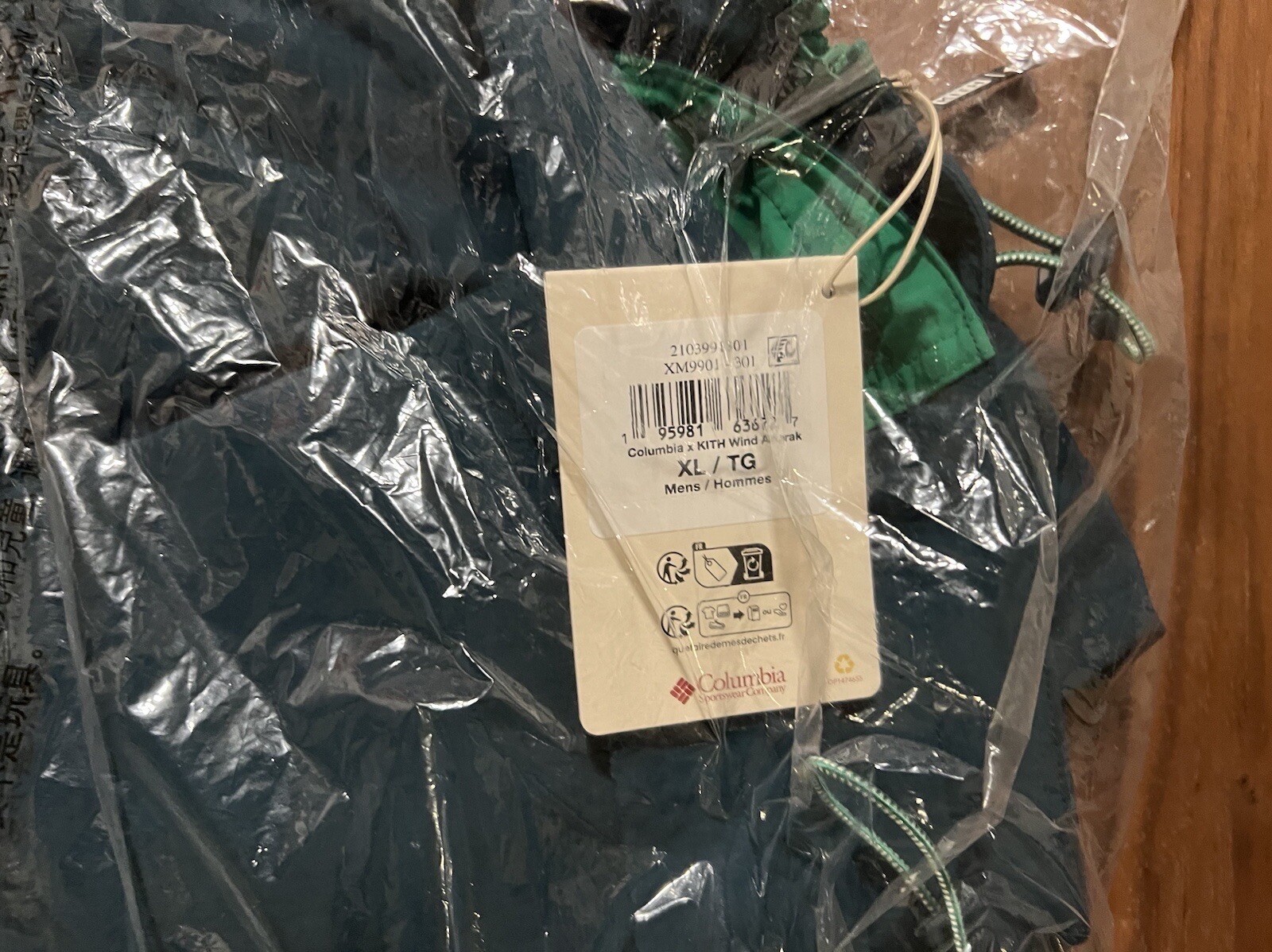 Kith for Columbia Wind Anorak in Waterfall (Green) Size XL Spring 2024 image 8