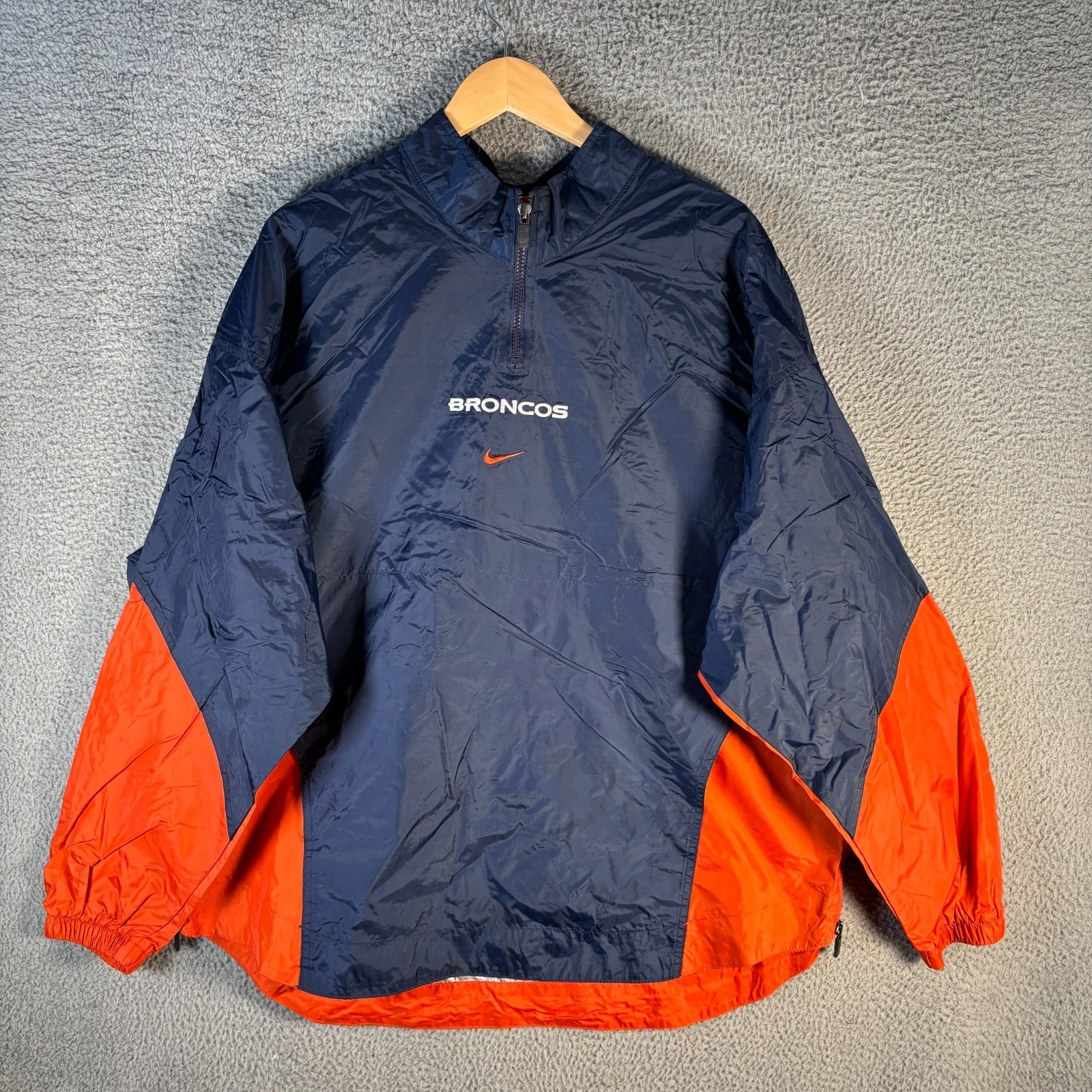 Vintage Nike Team Broncos Men’s XL Navy Orange Half Zip Windbreaker Jacket Made
