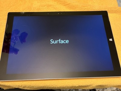 Microsoft Surface Pro 3 1631 12''  256 SSD Broken  Screen