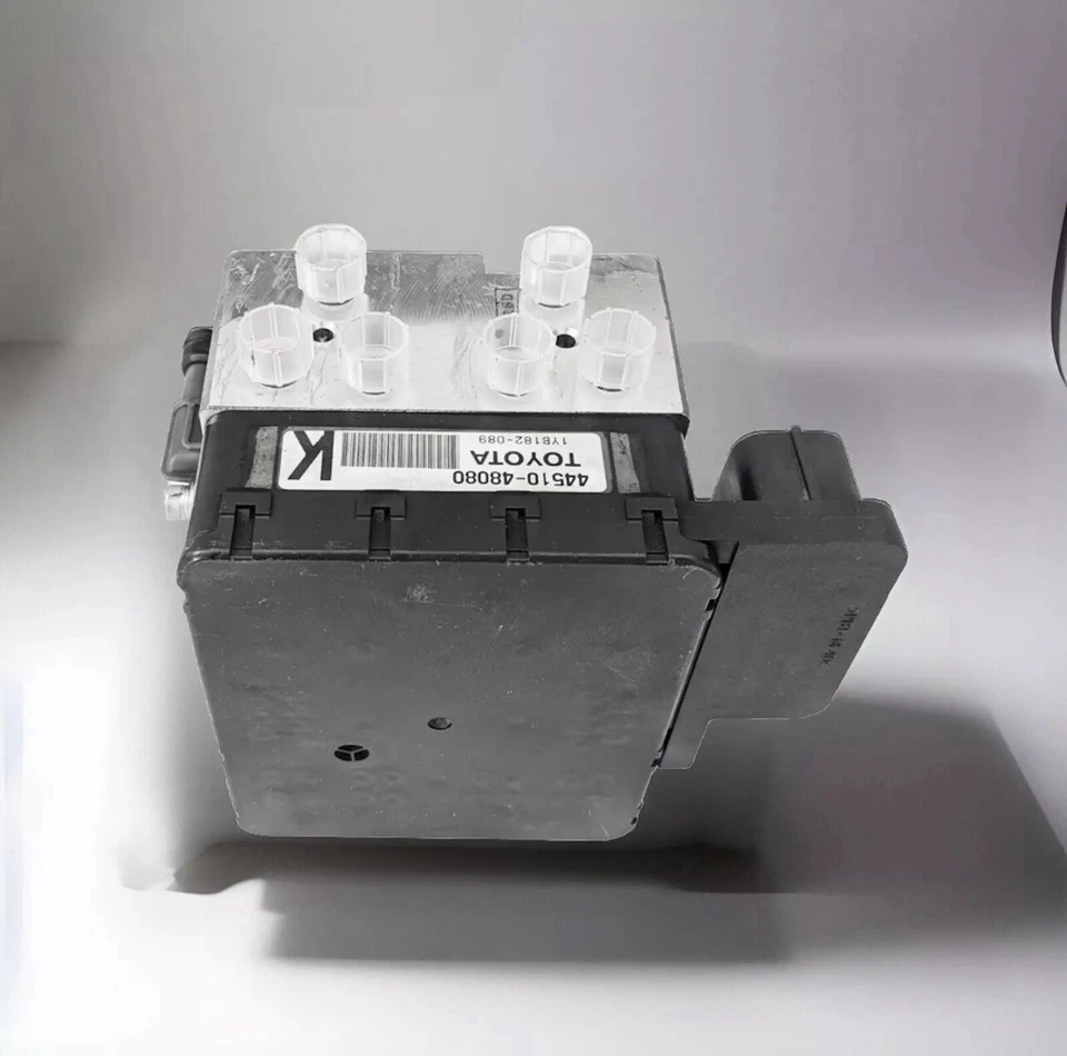 Actuador de bomba ABS modulador refuerzo Toyota Highlander y Lexus RX450h 2008-2020 Foto 4 de 4