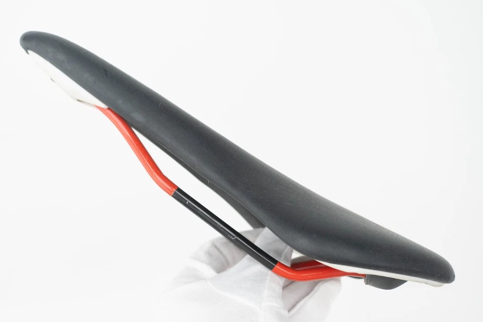 NUEVO DE LOTE FIELTRO ACERO NEGRO VINTAGE ASIENTO DE SILLÍN CARRERAS BICICLETA DE CARRETERA BICICLETA ANTIGUA Foto 4 de 4