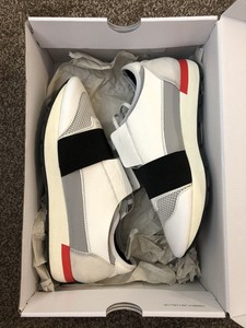 balenciaga race runner white black