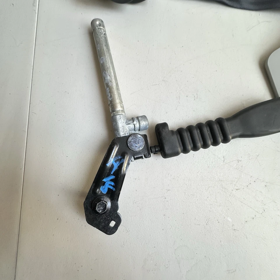 Kia Sorento 2016 2017 2018 2019 2020 cinturón de seguridad delantero derecho/hebilla OEM NEGRO Foto 2 de 4