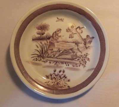 India Jane Porzellan Teller, verziert in Puce Emaille mit Liebhabern: 19 cm