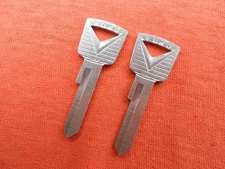 Lot of 2 Vintage 1952-1958 Ford H Silver-Toned Retro Uncut Ignition Key Blanks