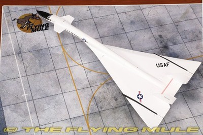 サイバーホビー 1/200 XB-70A ヴァルキリー AV-1 未組立 Amazon | サイバーホビー 1/200 アメリカ空軍試作戦略爆撃機 XB