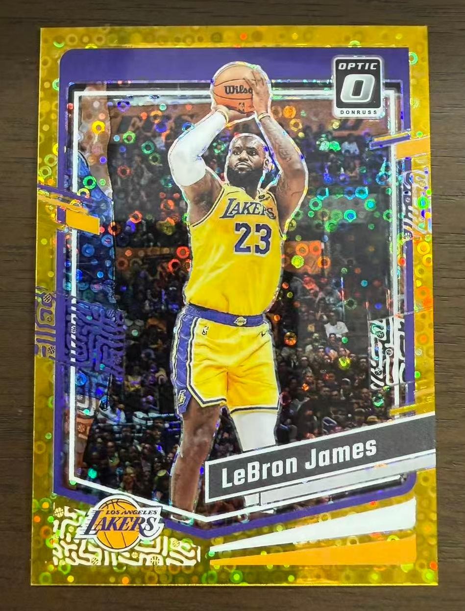 LeBron James 2023-24 Panini Donruss Optic Basketball Fast Break Gold 10/10 [bmm
