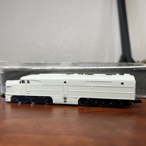 Locomotora diésel Con-Cor 001-002001 escala N PA-1 unidad A sin decorar EX | Zustand: New: Other (See Details)